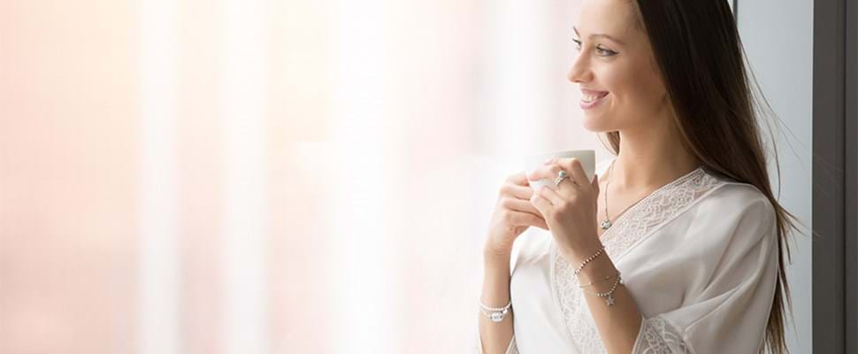 Le phénomène naturel Drop & Fluff après une augmentation mammaire